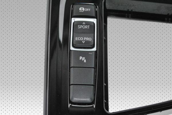 Oryginalna Używana Obudowa Ramka Osłona Konsoli Panel Obsługi Konsoli Środkowej BMW X1 F48 X2 F39 9292547 9374833