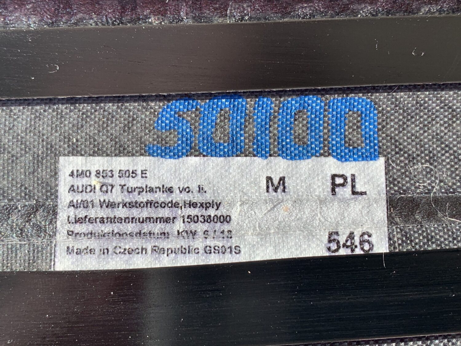 2X NOUVELLES LAMELLES DE PORTE D'ORIGINE CARBONE AUDI Q7 4M 2016-21 4M0853505E 4M0853506E 2X NOUVELLES LAMELLES DE PORTE D'ORIGINE CARBONE AUDI Q7 4M 2016-21 4M0853505E 4M0853506E – Image 6